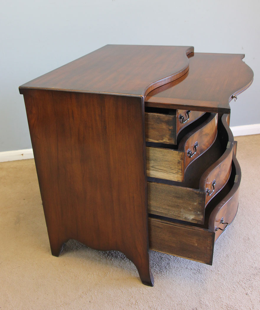12220r8 Antique Small Georgian Style Mahogany Serpentine Chest of Drawers,