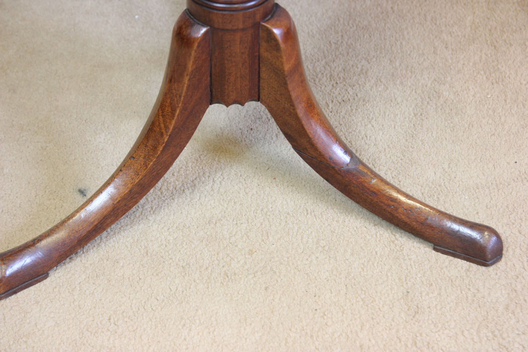 12229r3 Georgian Mahogany Tripod Occasional Table,
