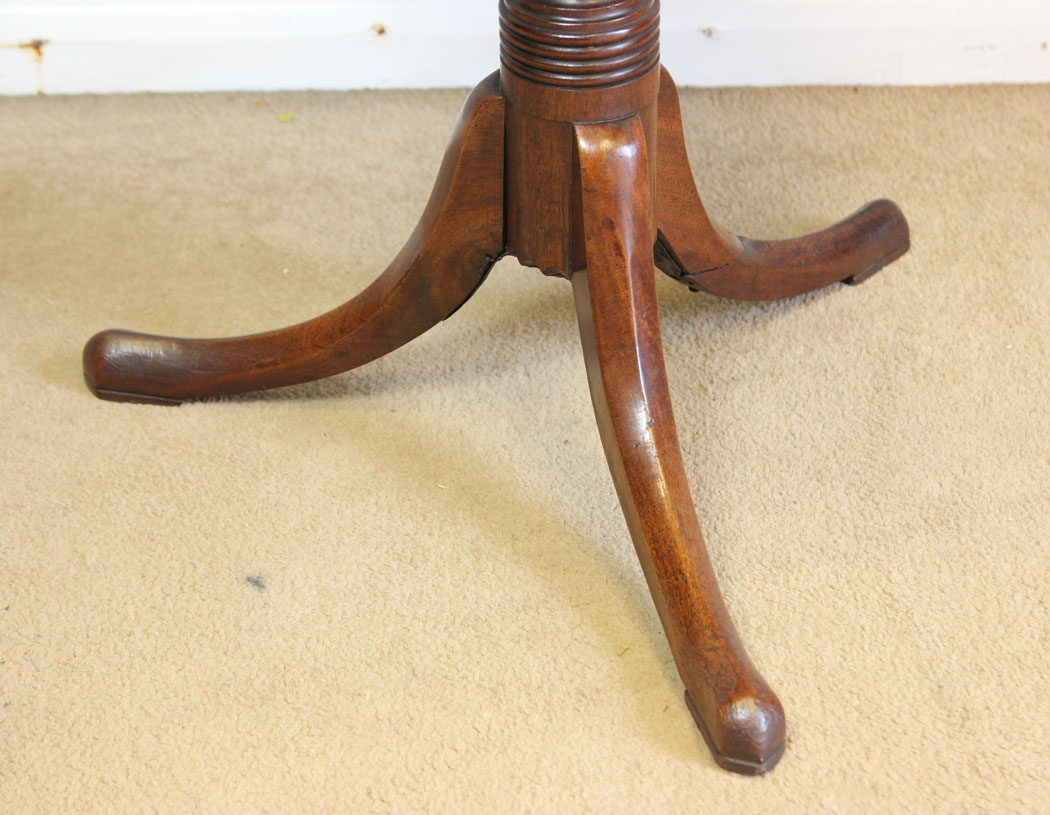 12229r5 Georgian Mahogany Tripod Occasional Table,