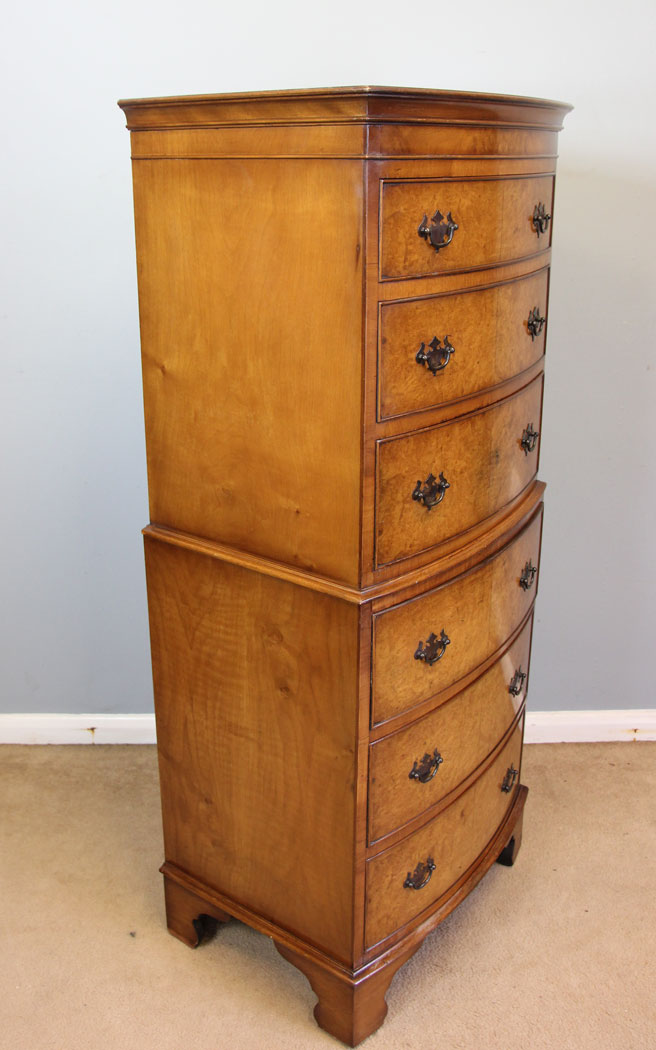 12231r3 Burr Walnut Chest on Chest of Drawers,