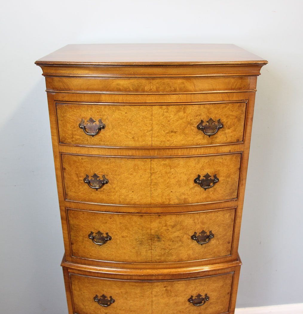 12231r5 Burr Walnut Chest on Chest of Drawers,
