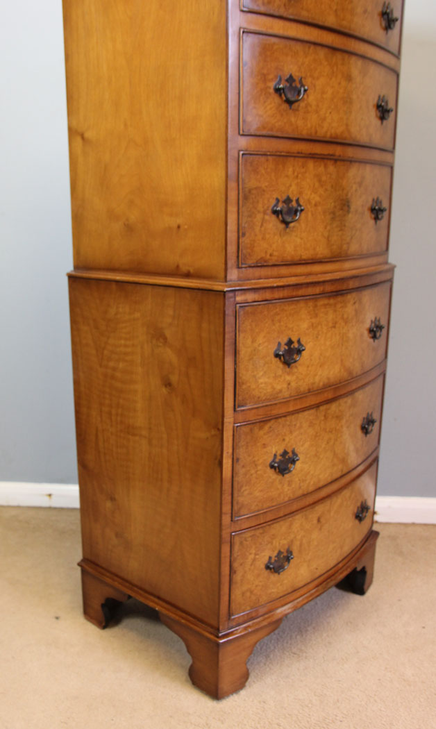 12231r9 Burr Walnut Chest on Chest of Drawers,