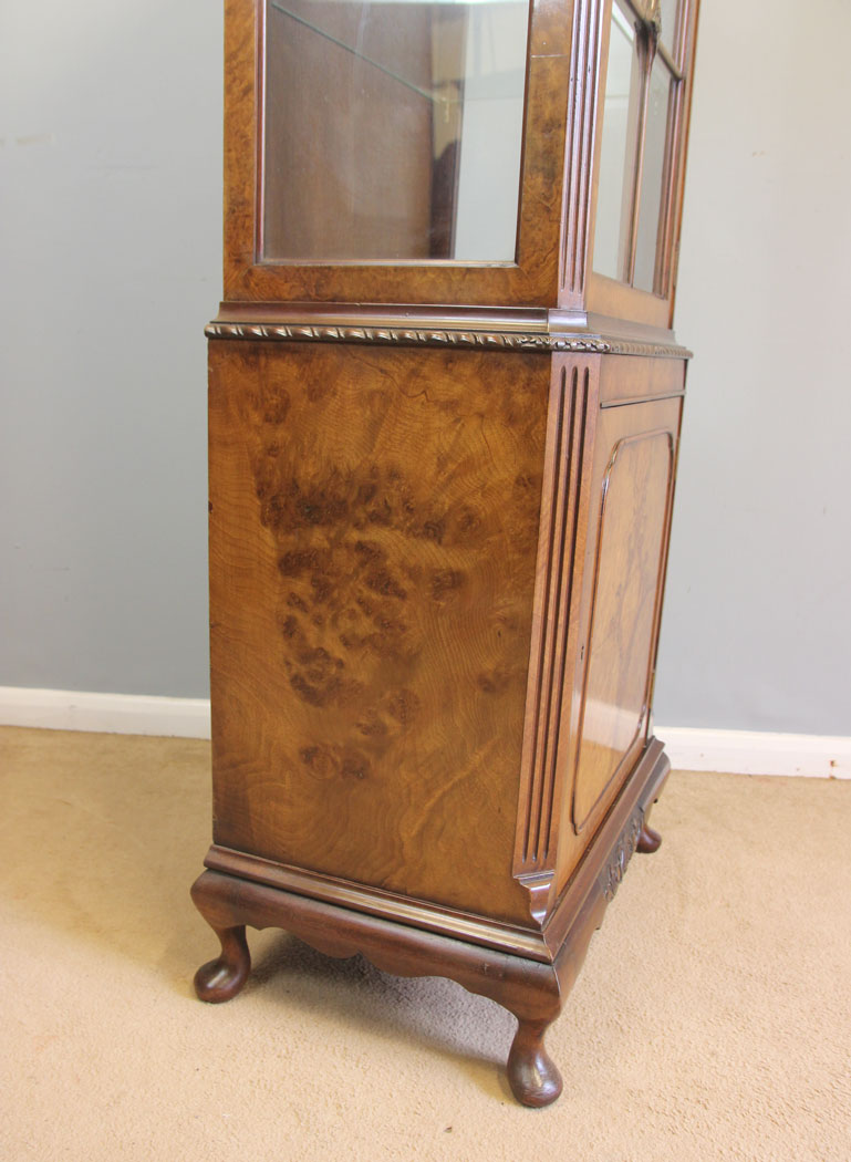 12232r6 Slim Walnut Antique China Display Cabinet,