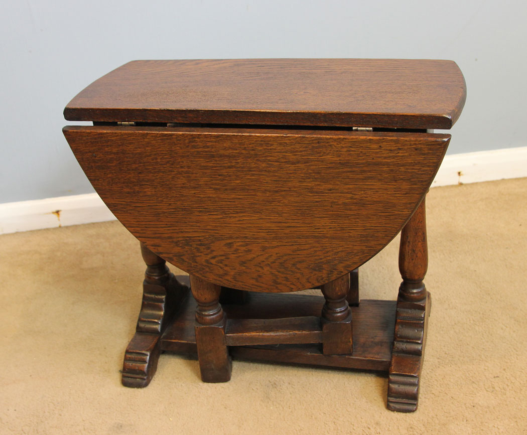 12251r10 Antique Oak Drop Leaf Occasional Coffee Table,