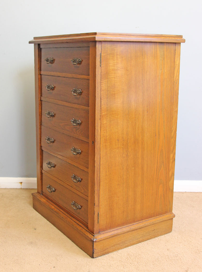 12256r4 Antique Ash Wellington Chest Drawers,