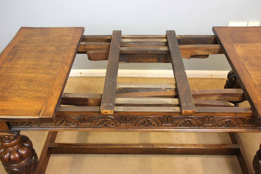 12257r14 Antique Oak Refectory Drawleaf Framhouse Extending Dining Table,
