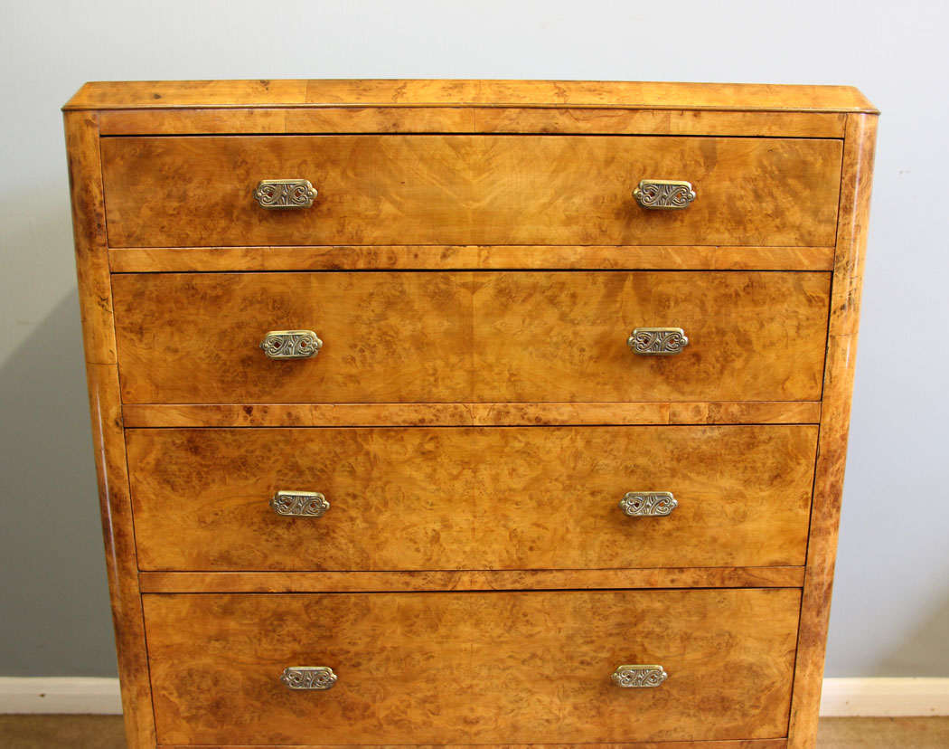12269r11 Quality Burr Walnut Antique Chest Drawers,