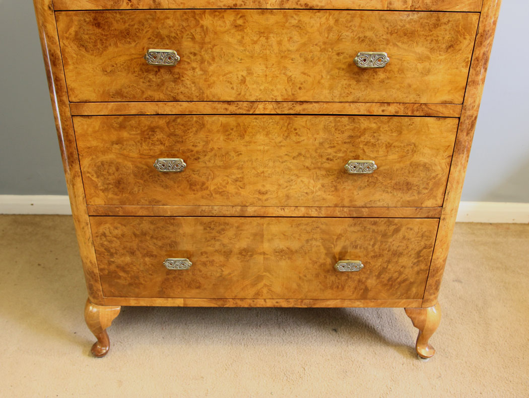 12269r13 Quality Burr Walnut Antique Chest Drawers,