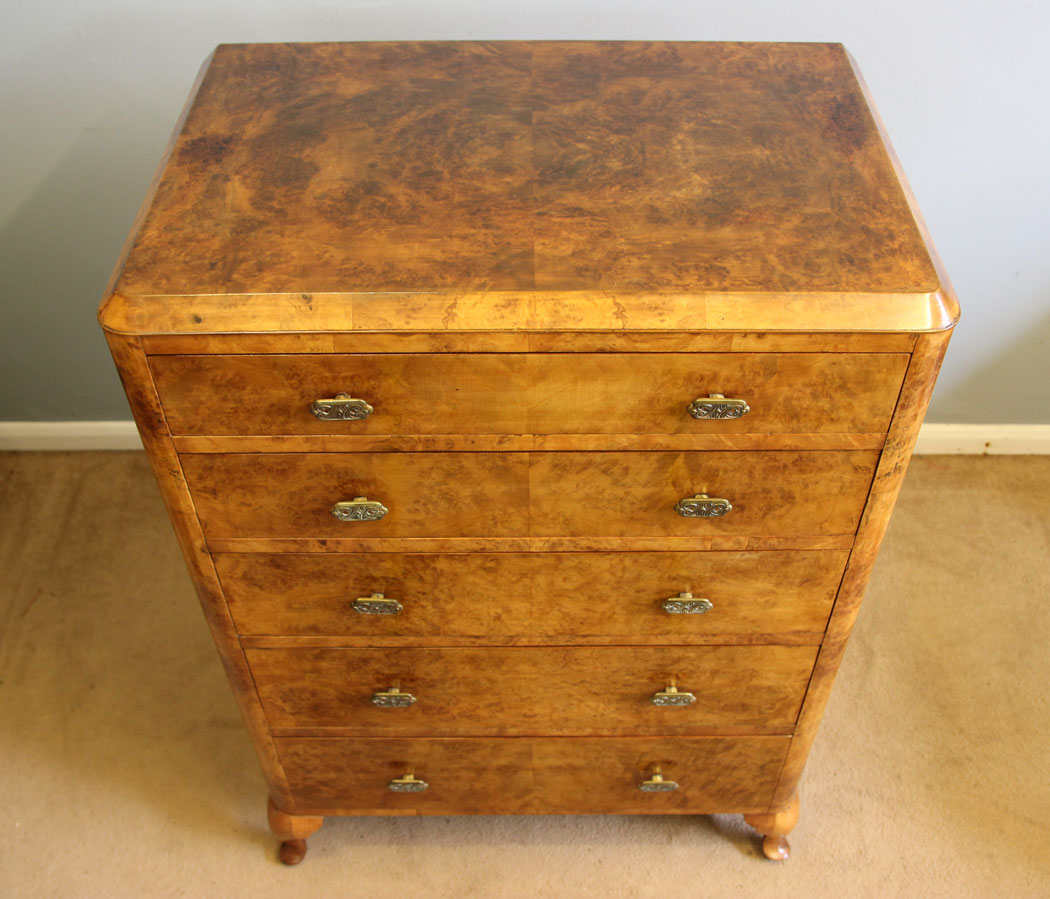 12269r7 Quality Burr Walnut Antique Chest Drawers,
