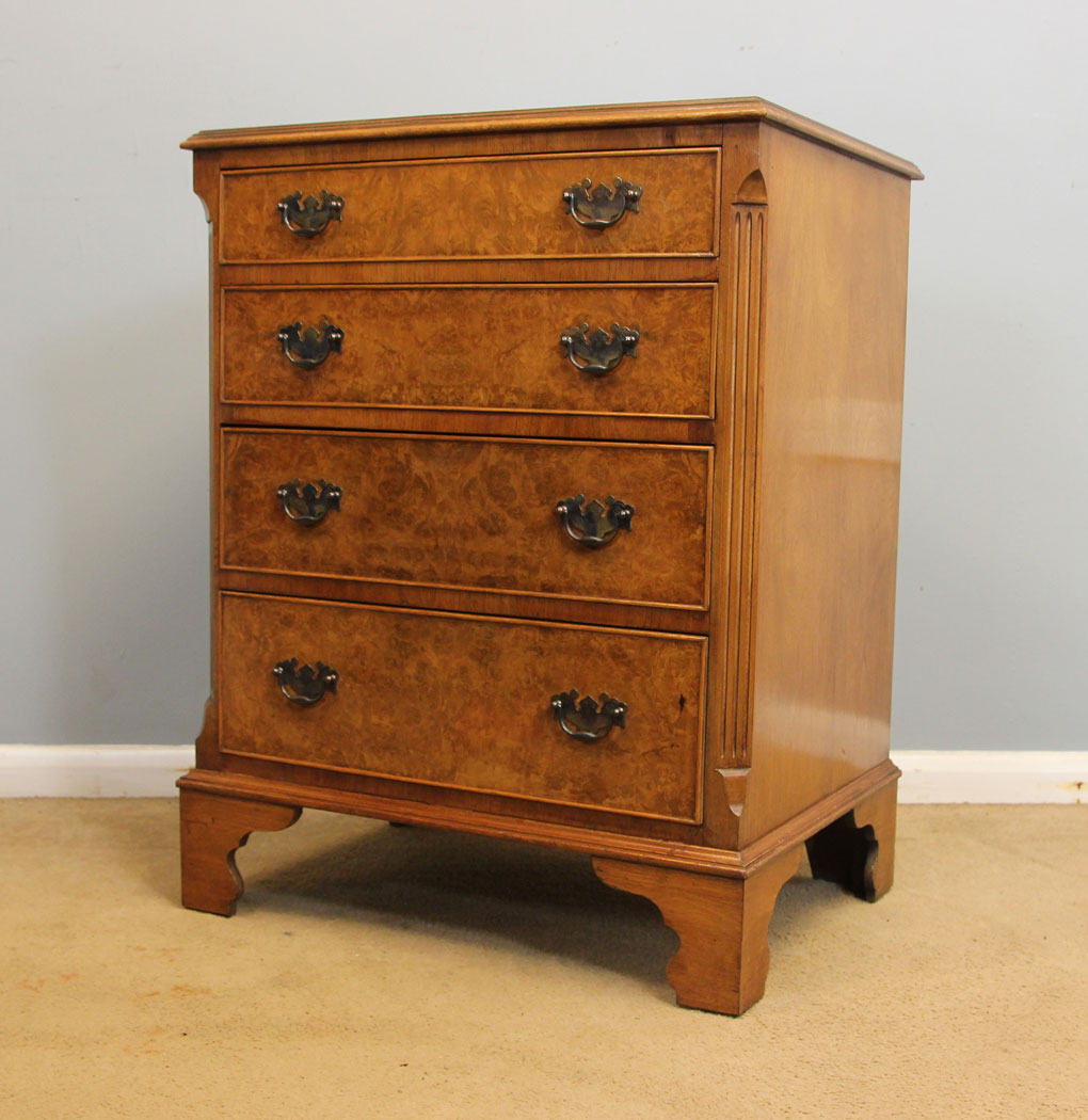 12287r8 Small Burr Walnut Antique Georgian Style Chest of Drawers,