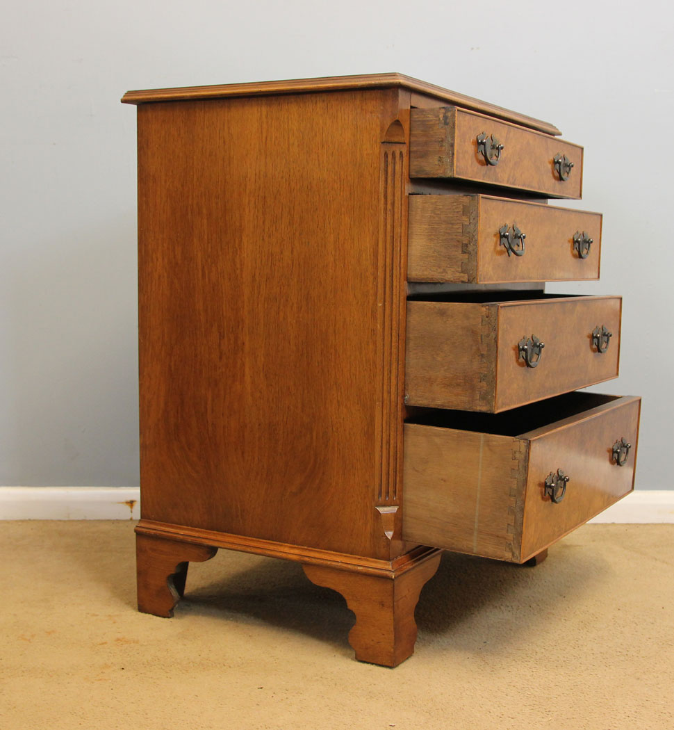 12287r9 Small Burr Walnut Antique Georgian Style Chest of Drawers,