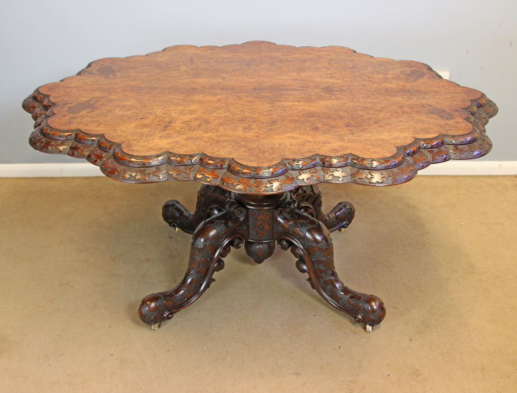 12291r1 Quality Victorian Centre Walnut Dining Table,