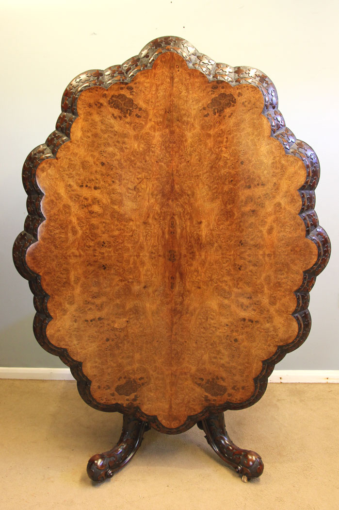 12291r2 Quality Victorian Centre Walnut Dining Table,