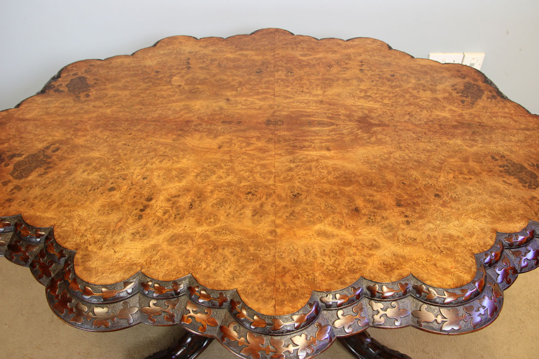 12291r3 Quality Victorian Centre Walnut Dining Table,