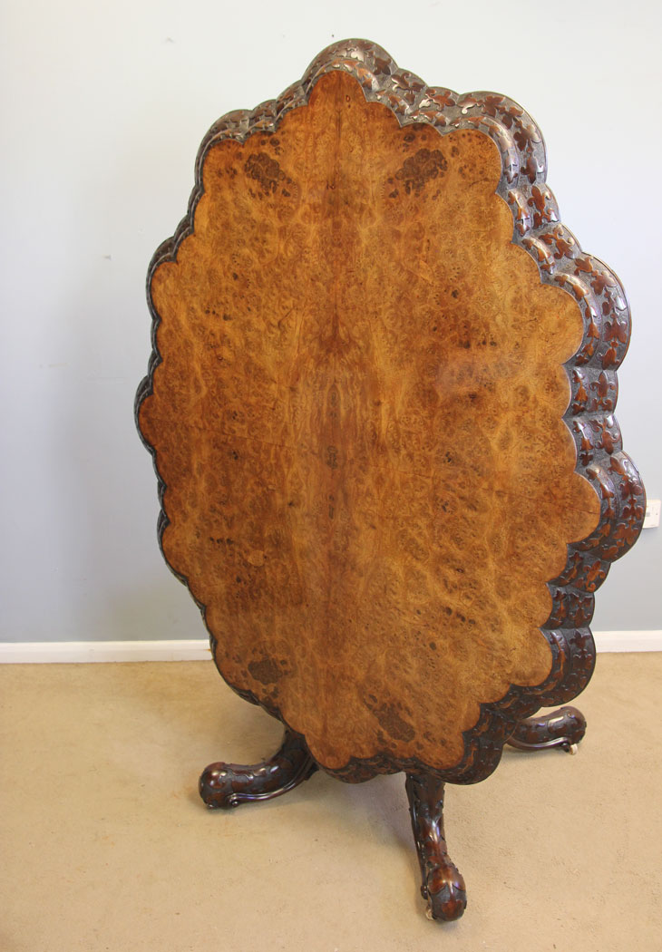 12291r4 Quality Victorian Centre Walnut Dining Table,
