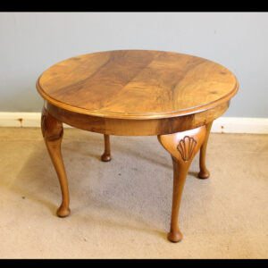 Figured Walnut Round 20th Century Occasional Coffee Table