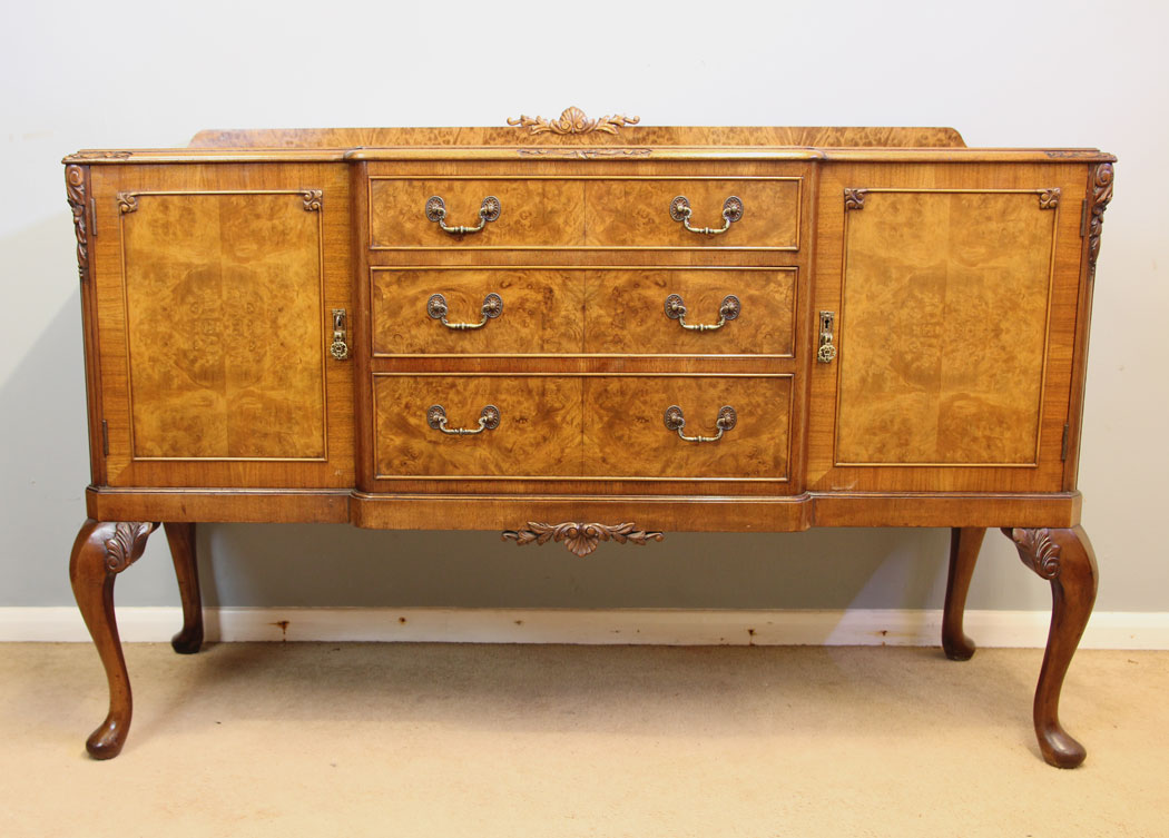 12326r14 Antique Burr Walnut Queen Anne Style Sideboard,