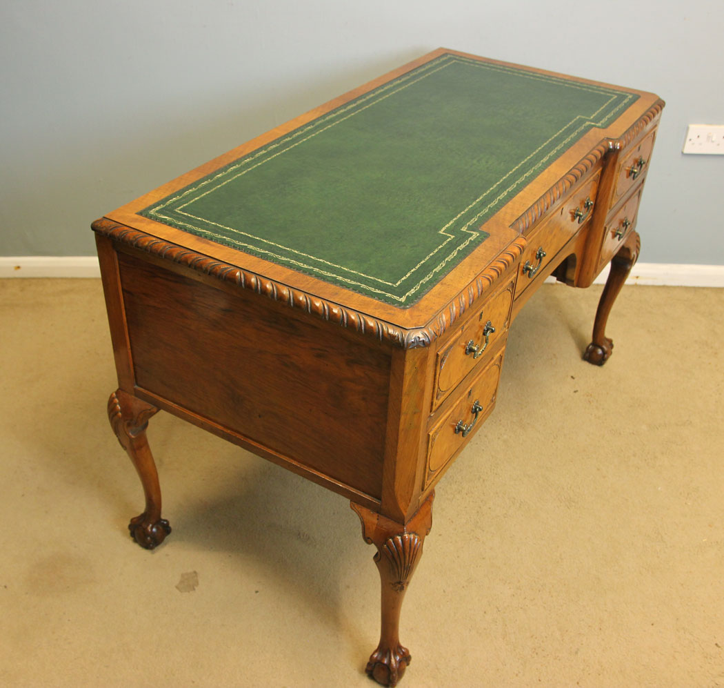 12355r2 Walnut Queen Anne Style Writing Table Desk, Antique Walnut Queen Anne Style Writing Table Desk