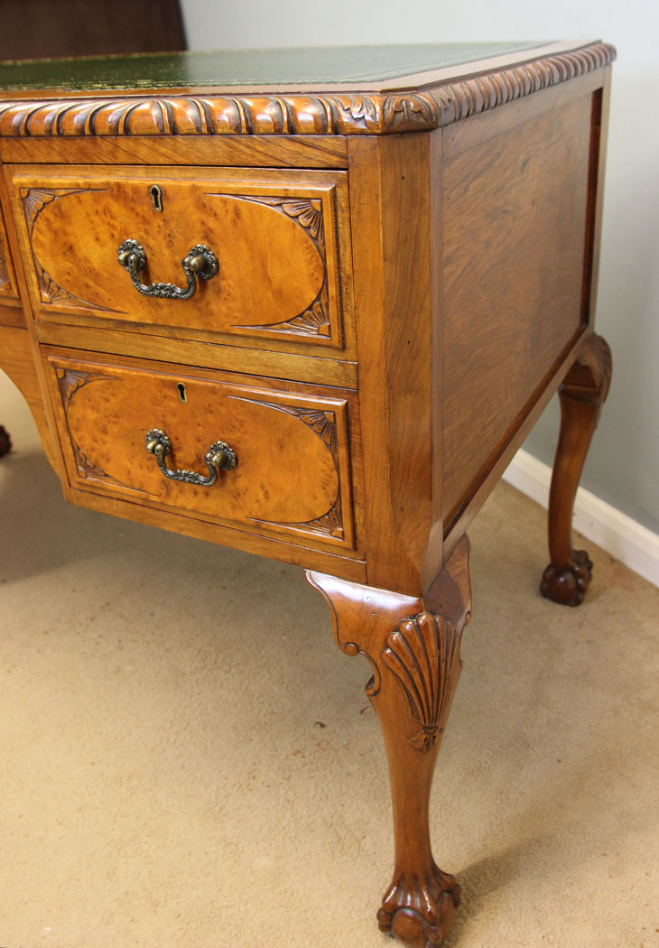 12355r6 Antique Walnut Queen Anne Style Writing Table Desk, Antique Walnut Queen Anne Style Writing Table Desk