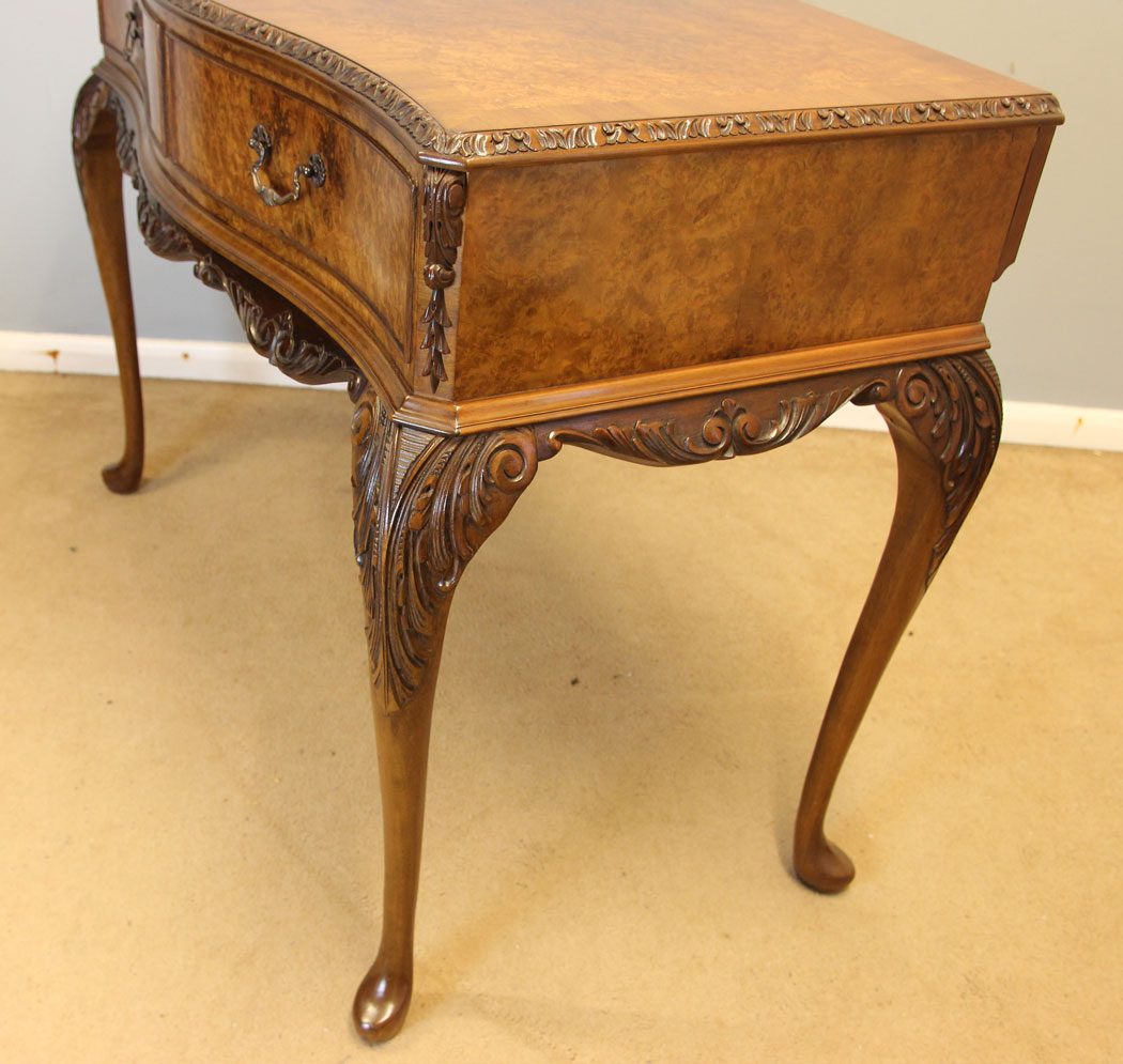 12377r6 Antique Burr Walnut Serving Side Table, Antique Serpentine Burr Walnut Serving Side Table