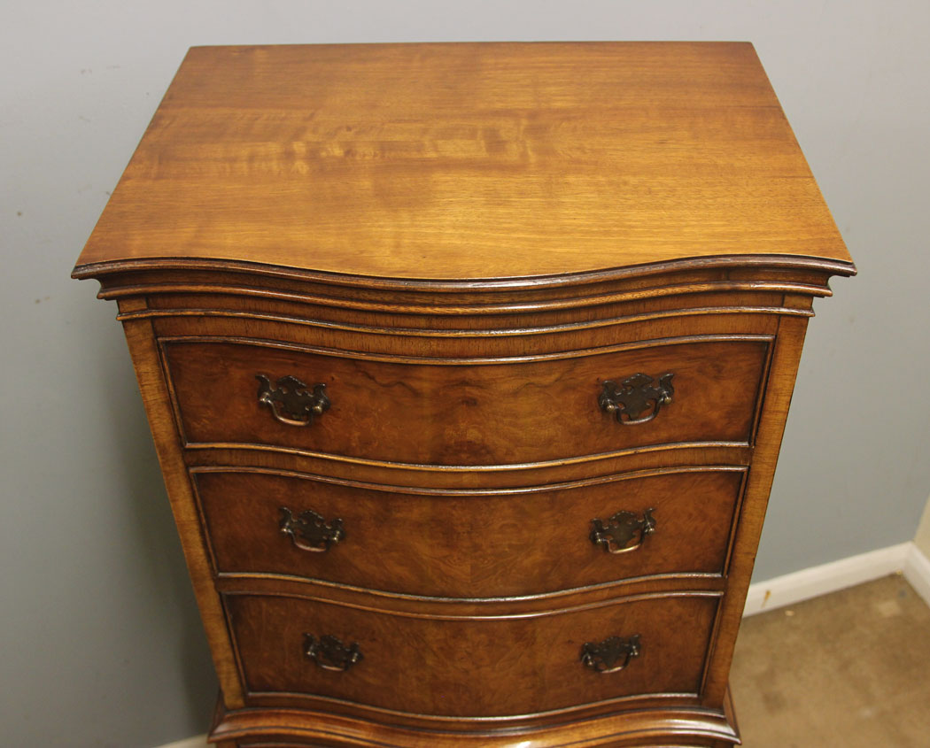 12411r8 Burr Walnut Tallboy Chest on Chest Drawers, Burr Walnut Tallboy Chest on Chest of Drawers