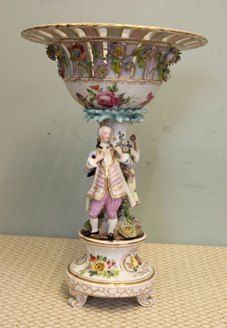 10770r24 Antique German Porcelain Centre Piece, Antique German Porcelain Centre Piece