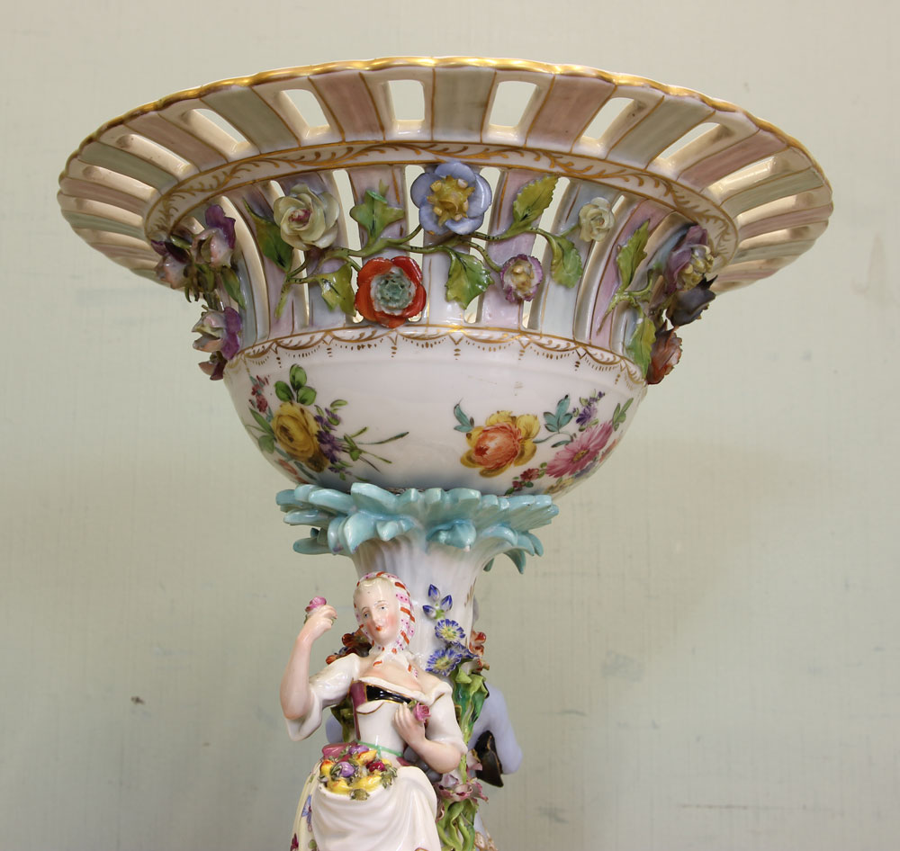 10770r41 Antique German Porcelain Centre Piece, Antique German Porcelain Centre Piece
