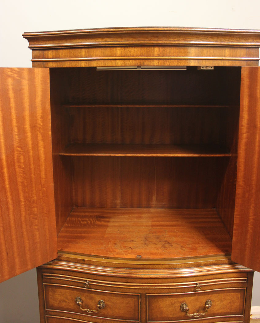 12449r11 Burr Walnut Cocktail Drinks Cabinet, Burr Walnut Cocktail Drinks Cabinet