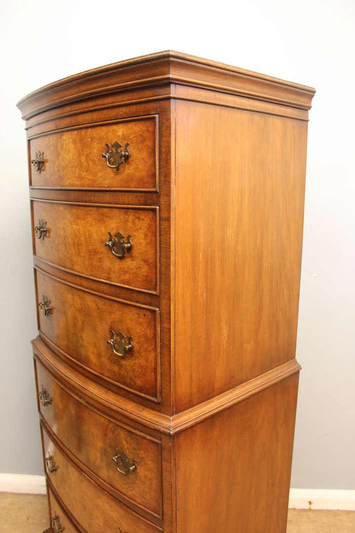 12450r8 Burr Walnut Chest on Chest of Drawers. Burr Walnut Chest on Chest of Drawers