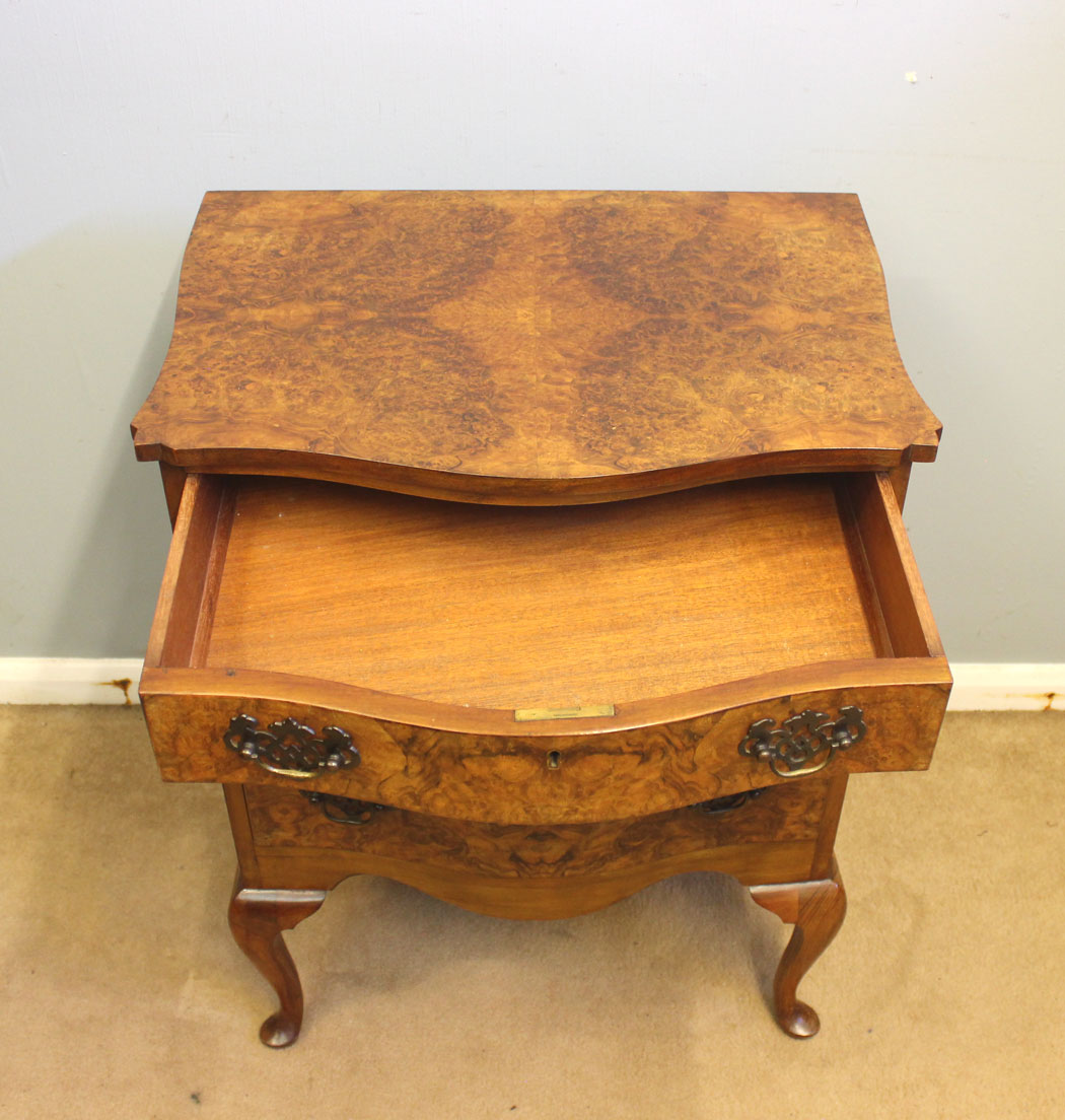 12453r12 Antique Burr Walnut Bedside Chest Drawers, Antique Burr Walnut Bedside Chest of Drawers