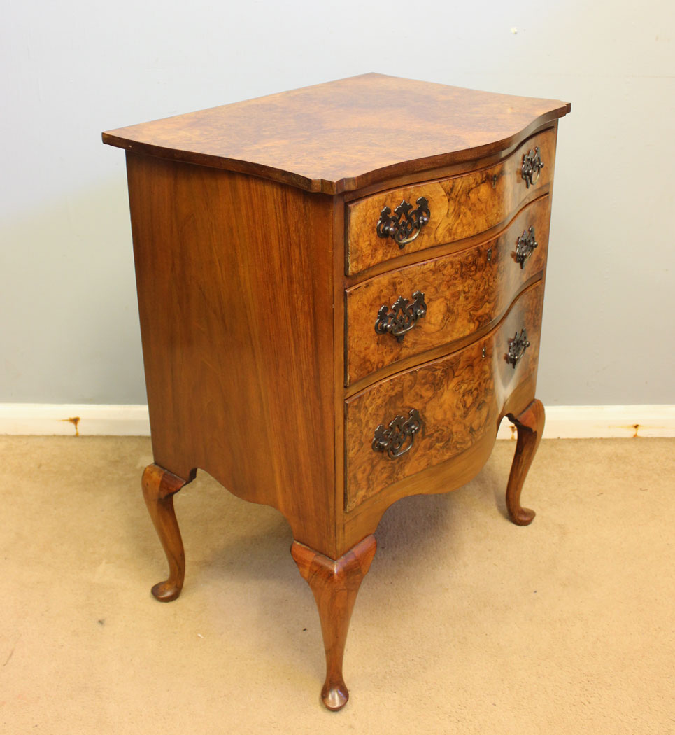 12453r3 Antique Burr Walnut Bedside Chest Drawers, Antique Burr Walnut Bedside Chest of Drawers