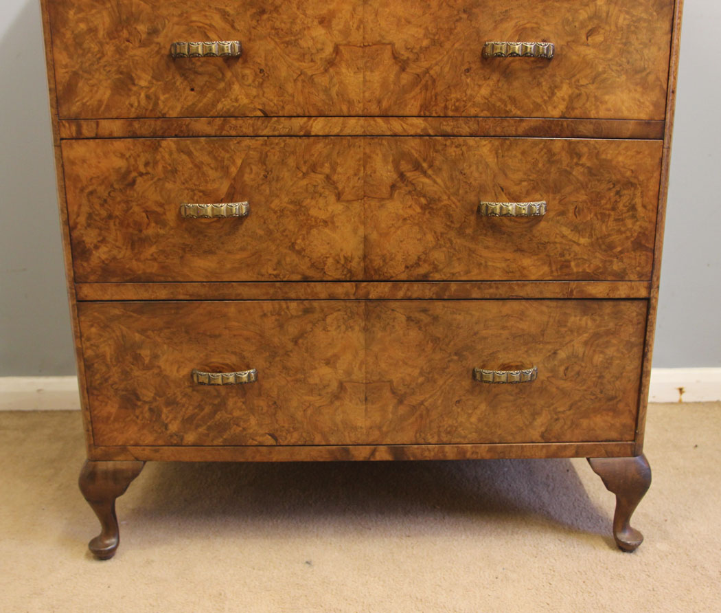 12530r6 Antique Walnut Quality Chest of Drawers, Quality Antique Burr Walnut Chest of Drawers