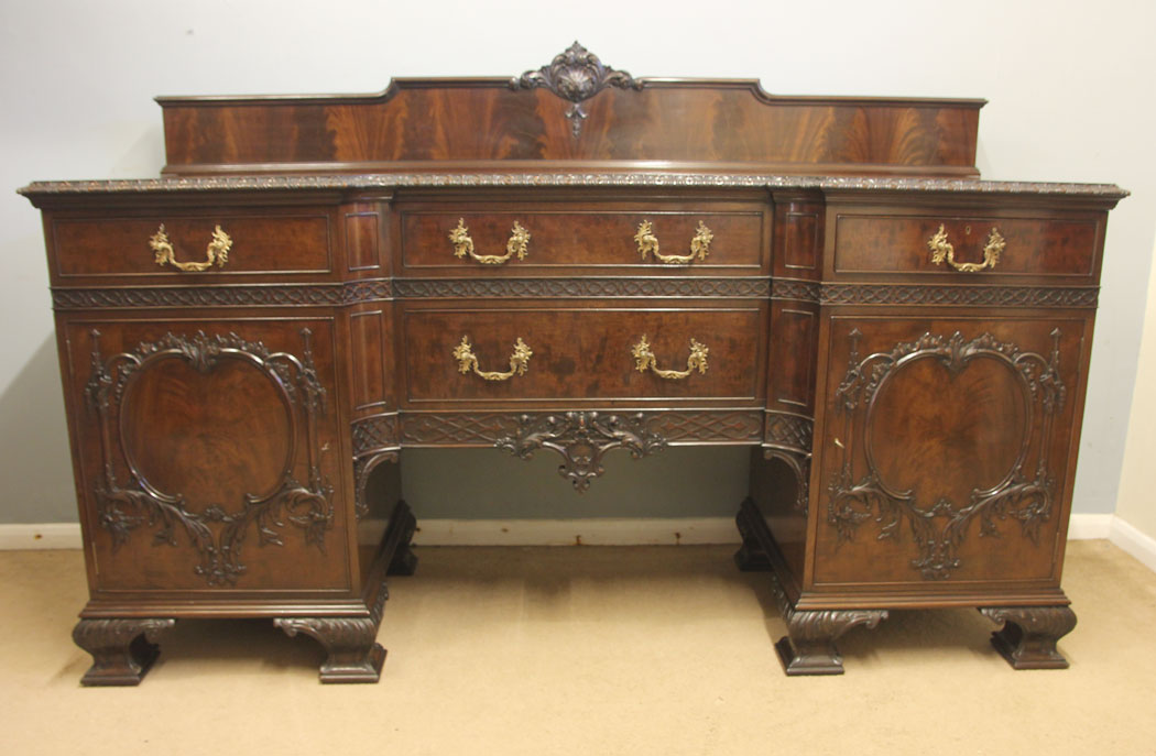 12539r13 Quality Antique Mahogany Chippendale Style Sideboard, Quality Antique Mahogany Chippendale Style Sideboard