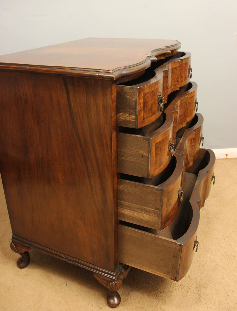 12545r8 Antique Burr Walnut Chest of Drawers, Antique Burr Walnut Chest of Drawers