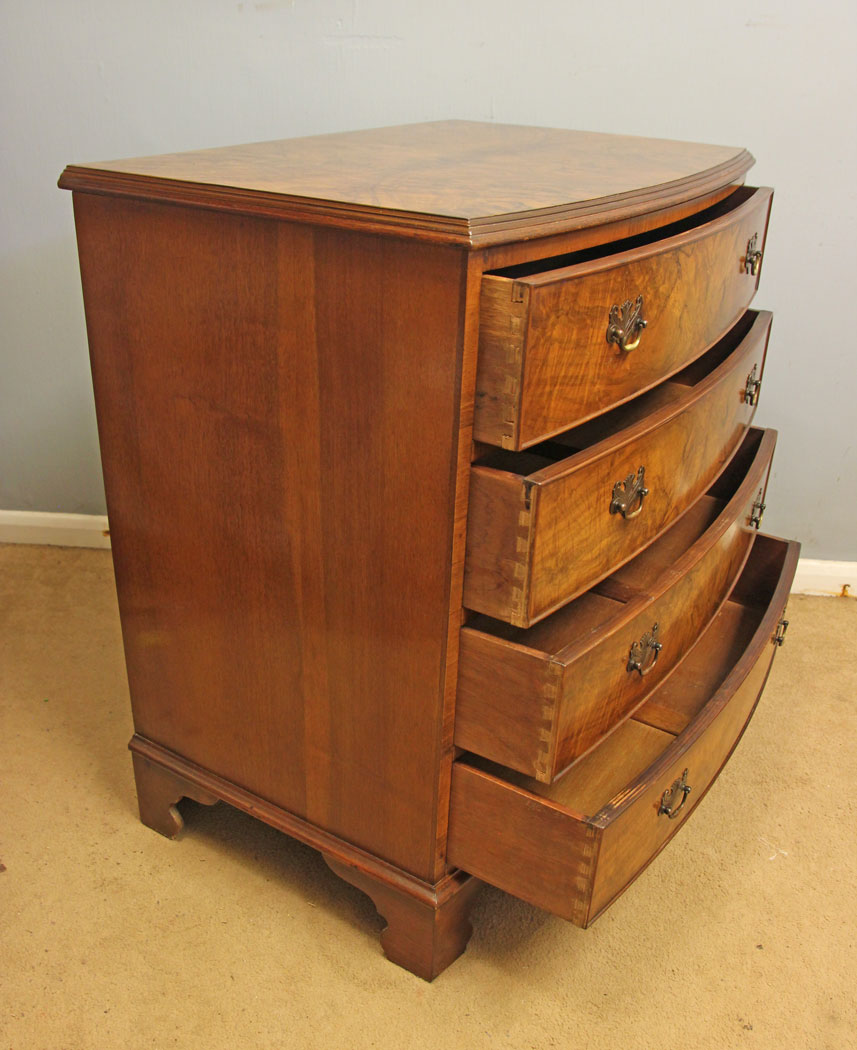 12550r11 Antique Bow Front Burr Walnut Chest of Drawers, Antique Bow Front Burr Walnut Chest of Drawers