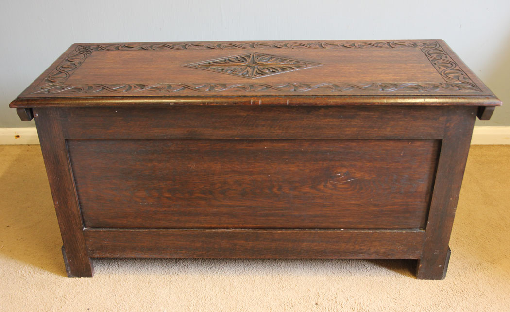12556r8 Antique Caved Oak Blanket Chest Coffer,