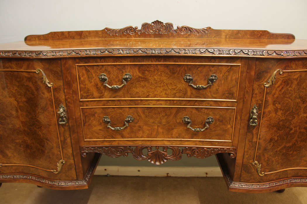 12571r10 Antique Burr Walnut Sideboard, Antique Burr Walnut Serpentine Front Sideboard Server